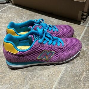 women’s sneakers size us 9